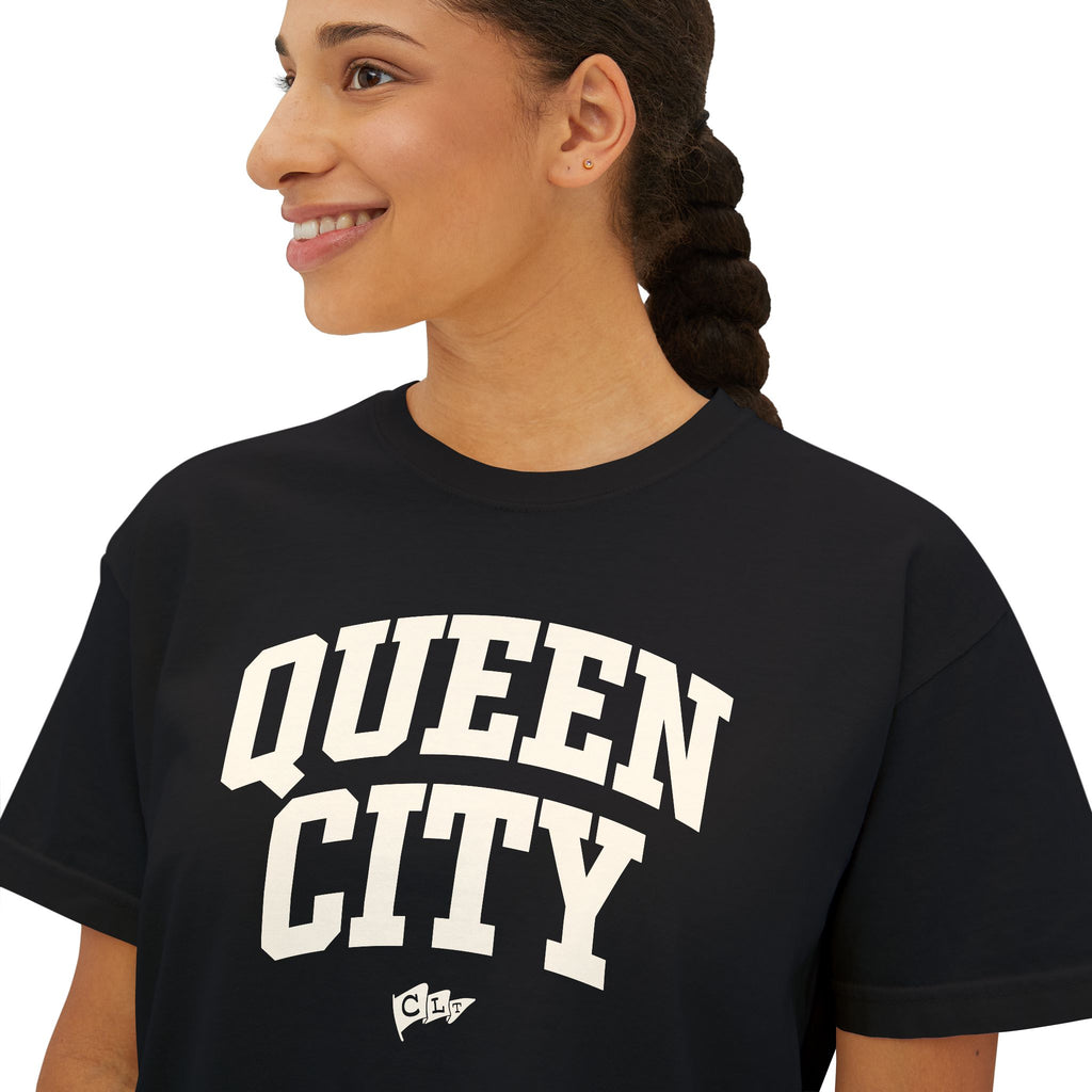 Women’s SportCLT Oversized Queen City Cropped T-Shirt